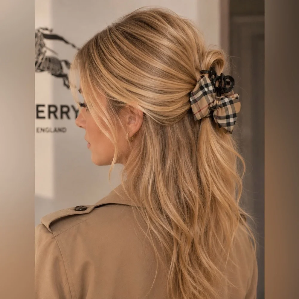 NEW 1pc Designer-Style Classic Novacheck Hair Clip